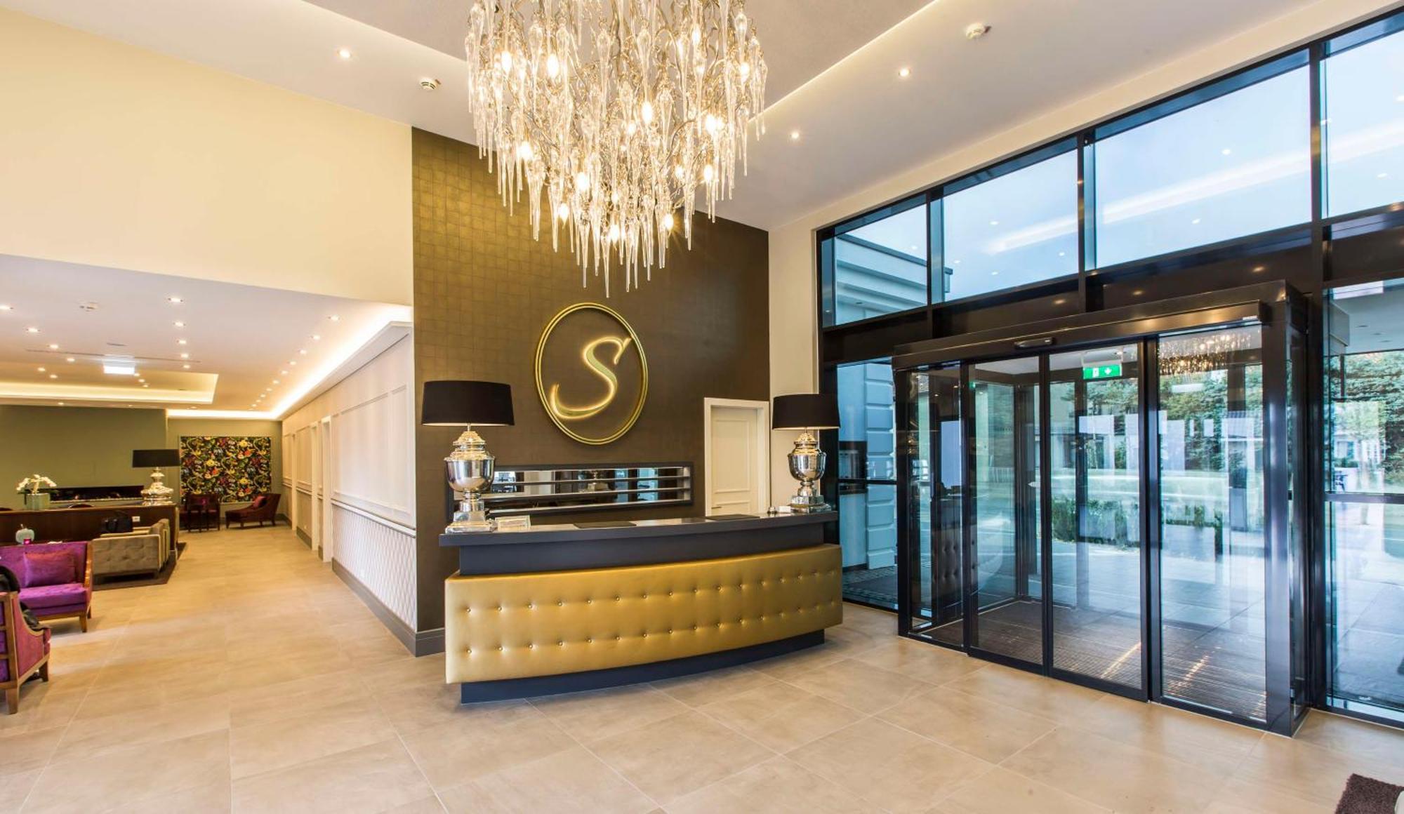 Hotel & Restaurant Schoenau بين المظهر الخارجي الصورة