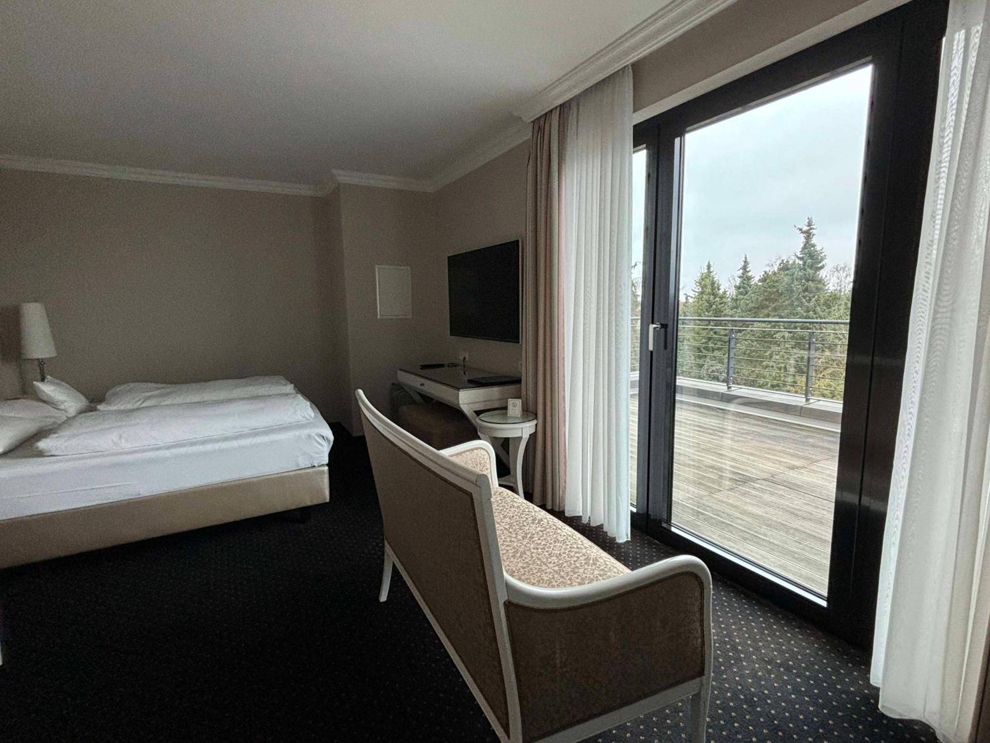 Hotel & Restaurant Schoenau بين المظهر الخارجي الصورة