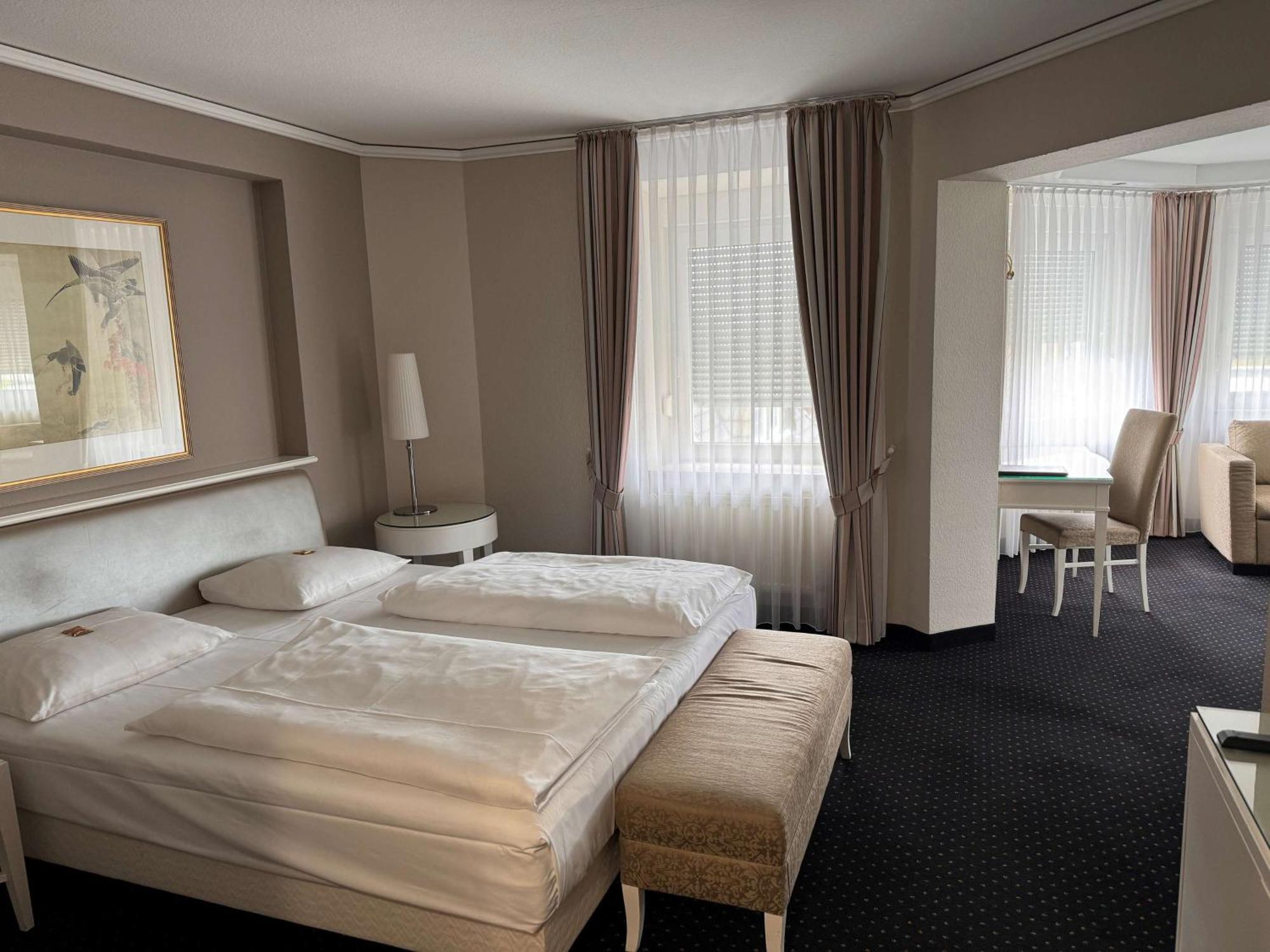 Hotel & Restaurant Schoenau بين المظهر الخارجي الصورة