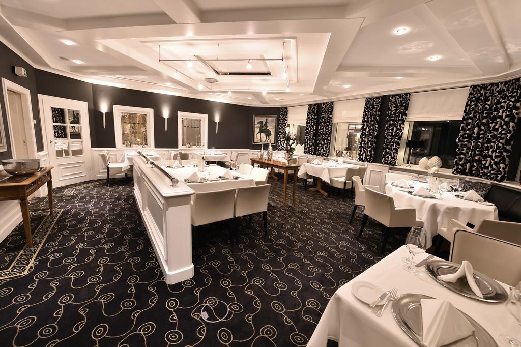 Hotel & Restaurant Schoenau بين المظهر الخارجي الصورة