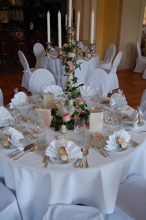Hotel & Restaurant Schoenau بين المظهر الخارجي الصورة