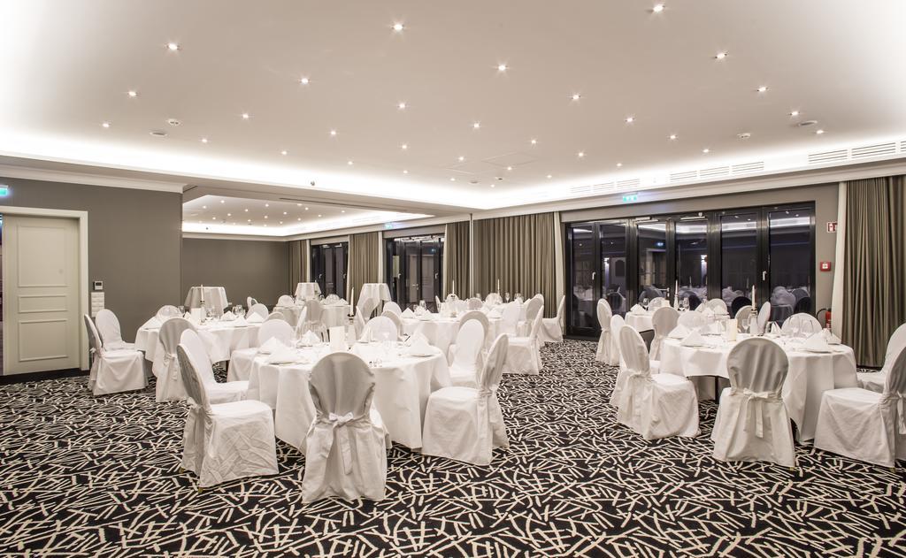 Hotel & Restaurant Schoenau بين المظهر الخارجي الصورة